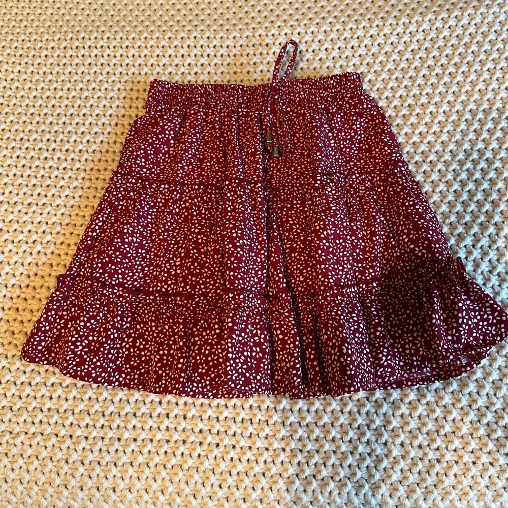 Red & White floral mini skirt